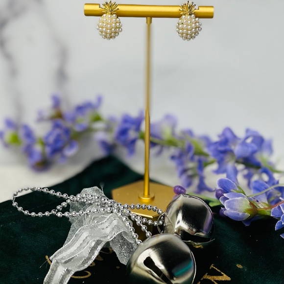 Pineapple Stud Earrings - Picture 3 of 4